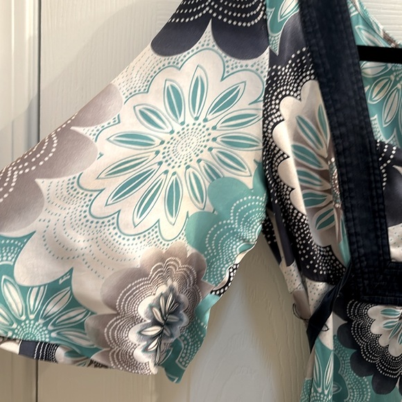 Guess Jeans silk kimono style shirt comfortable stretch navy blue Kimono tunic - Picture 2 of 10